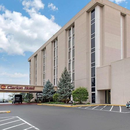 Clarion Hotel インディアナポリス エクステリア 写真