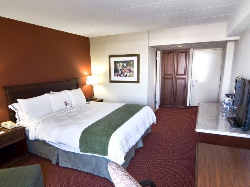 Clarion Hotel インディアナポリス エクステリア 写真