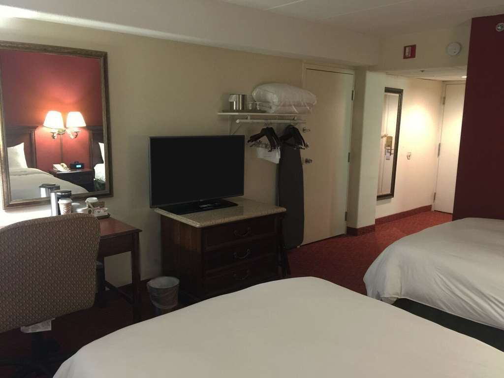 Clarion Hotel インディアナポリス 部屋 写真
