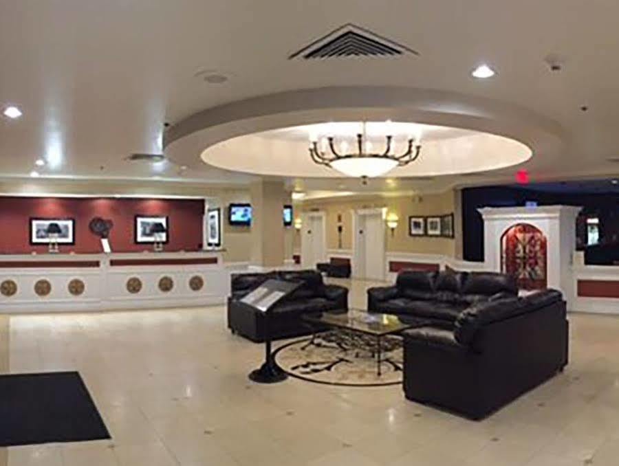 Clarion Hotel インディアナポリス エクステリア 写真